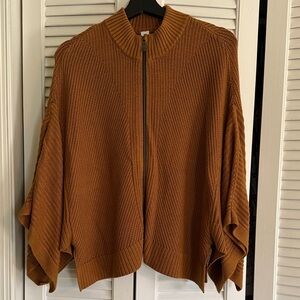 Lululemon Zip-Up Sweater poncho